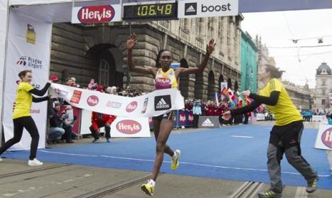 Campeones mundiales de medio maratón estarán en Berlín 2014