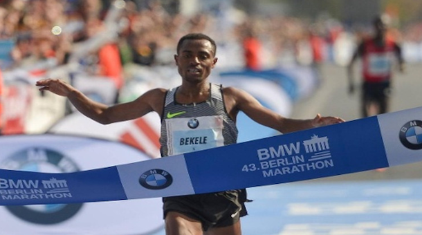 Bekele acaricia el récord de maratón en Berlín 2016