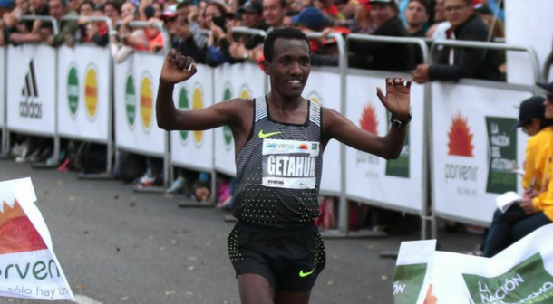 Betesfa Getahun ganó la Media maratón de Bogotá 2018