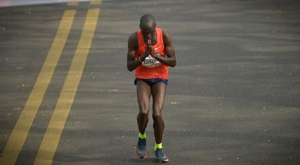 Kipkemboi de Kenia establece nuevo récord en Maratón de Buenos Aires 2018