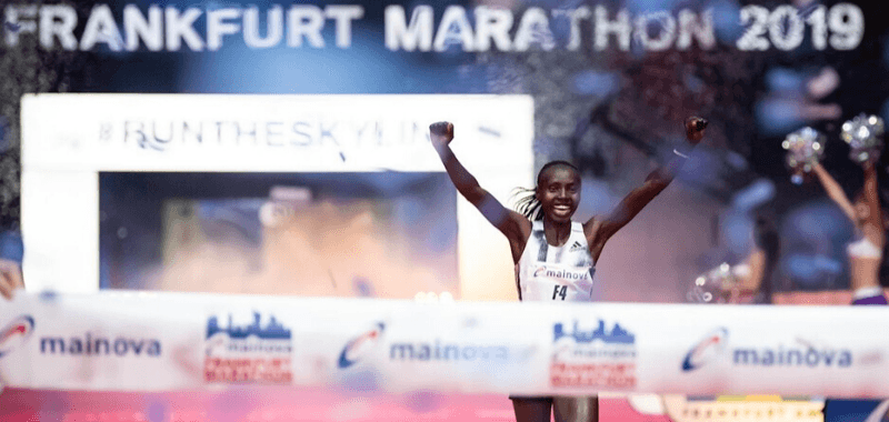 Keniata Valary Aiyabei bate el récord femenino del Maratón de Frankfurt 2019