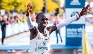 Eliud Kipchoge en el Maratón de Berlín de 2018
