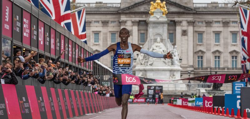 Kelvin Kiptum ganador Maraton Londres 2023