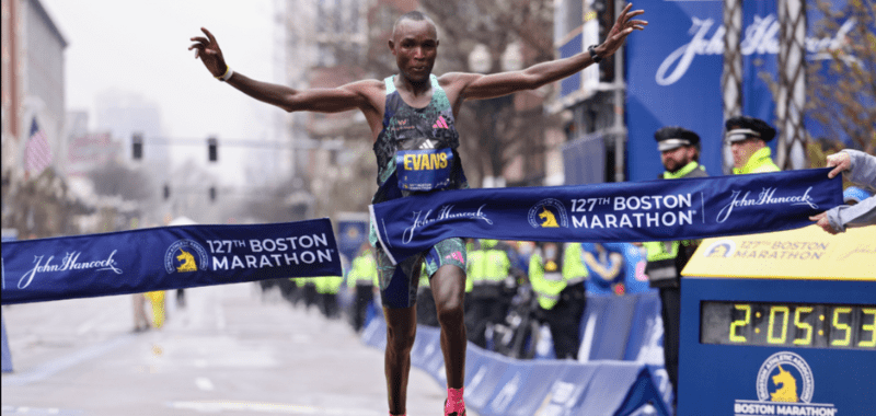Evans Chebet Maratón de Boston ganador