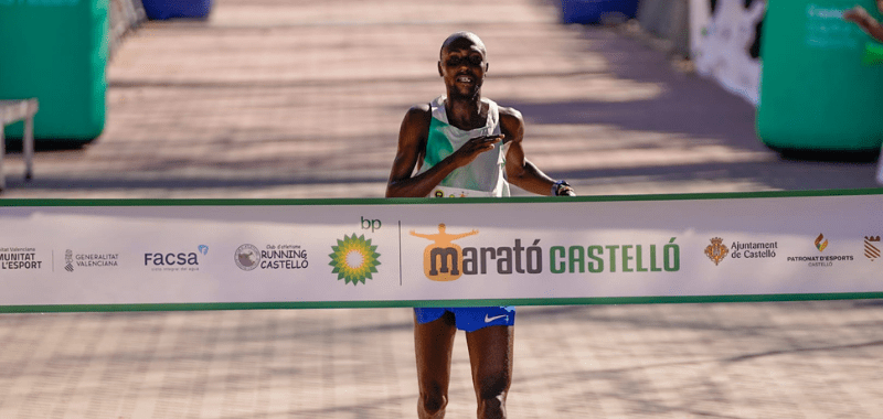 Marató bp Castelló ha celebrado esta mañana su decimosexta edición y atletas y público han podido disfrutar del running castellonense por todo lo alto.